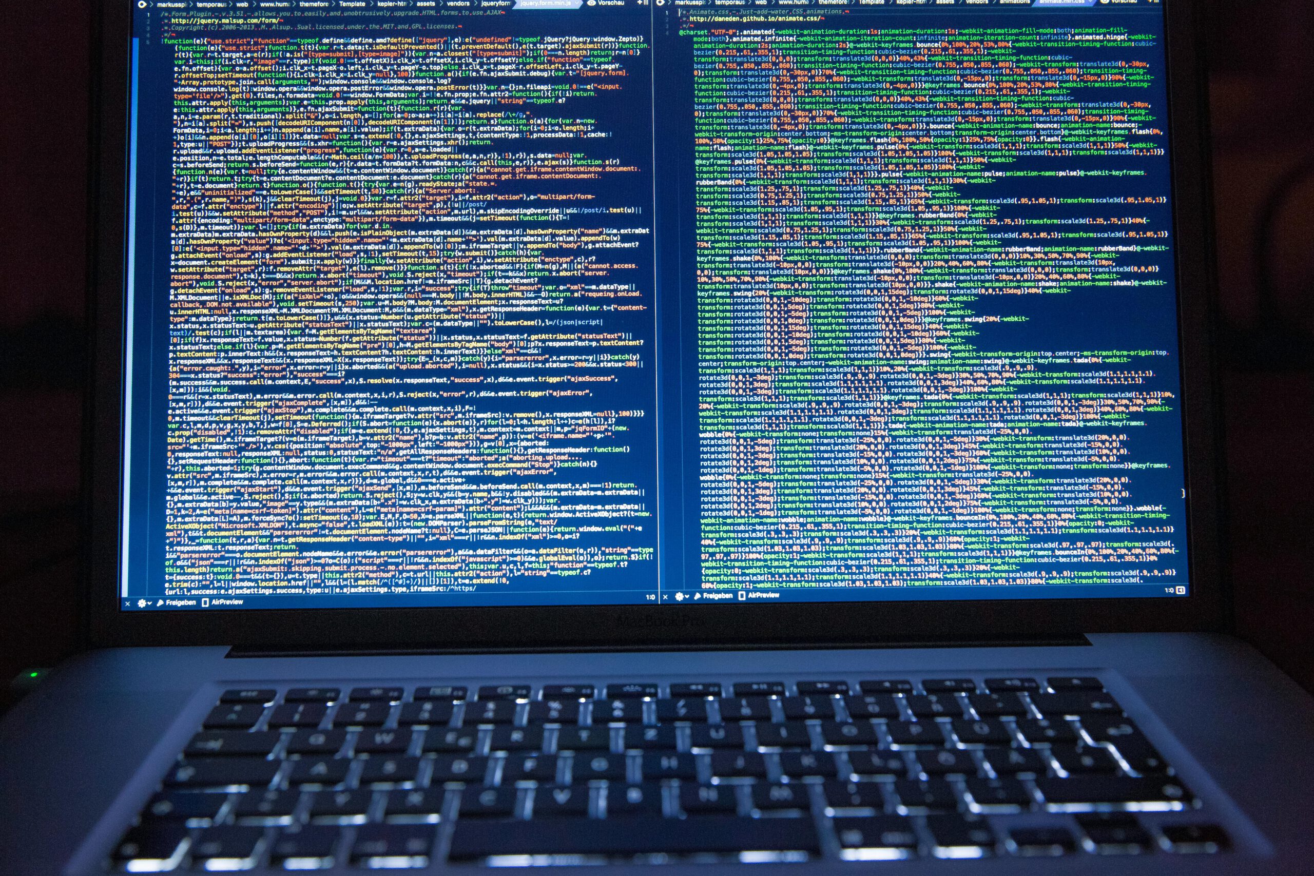 Top 4 Công Cụ Tốt Nhất Để Code PHP Cho Web Developer Năm 2025